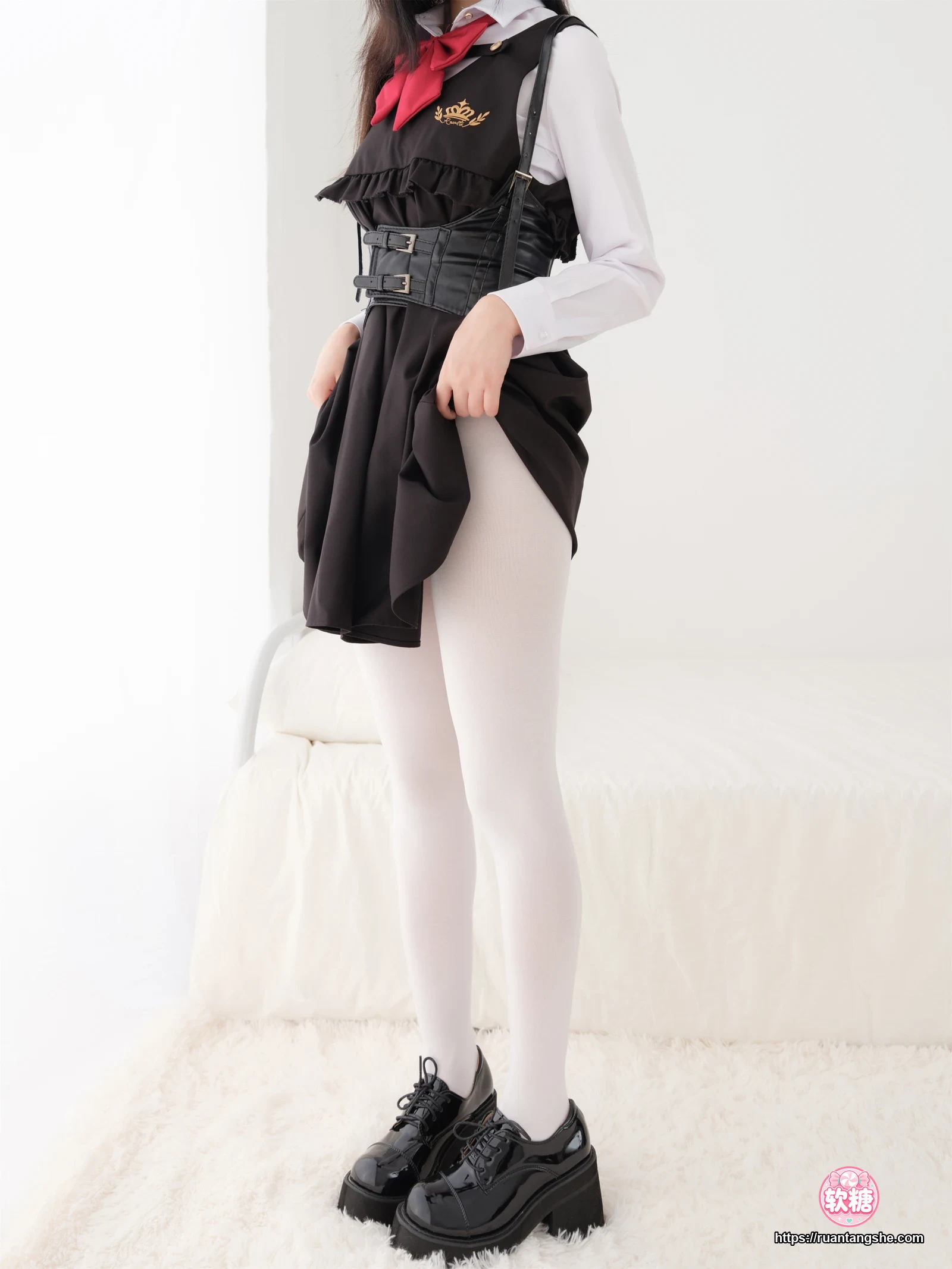 紧急企划 紧急企划 内部023 见希w 白丝学生服