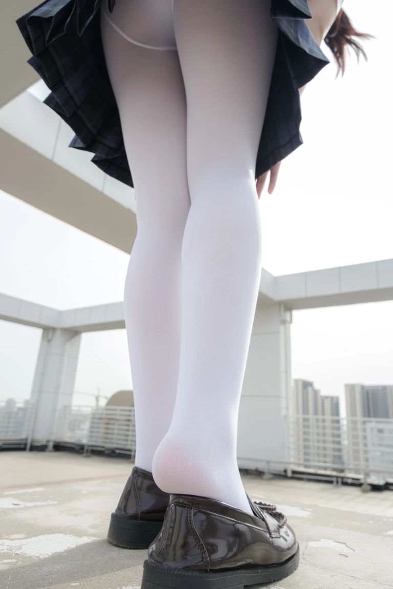 森萝财团《月下-02》写真图集 102P+1V｜在线预览与图包下载