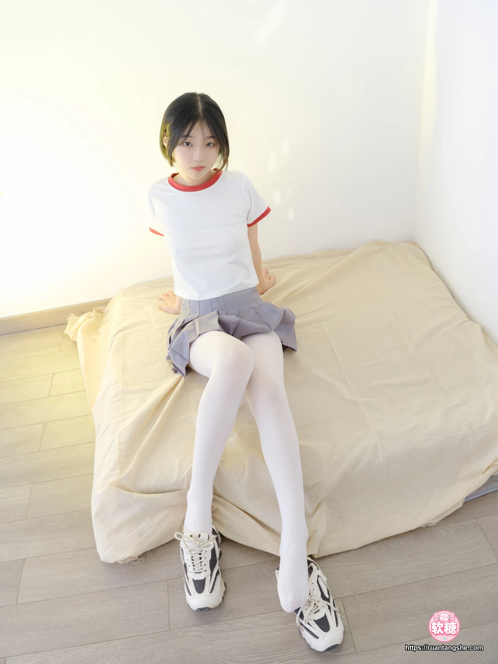 森萝财团 森萝财团 小樱-03E 4K 白体操服短裙