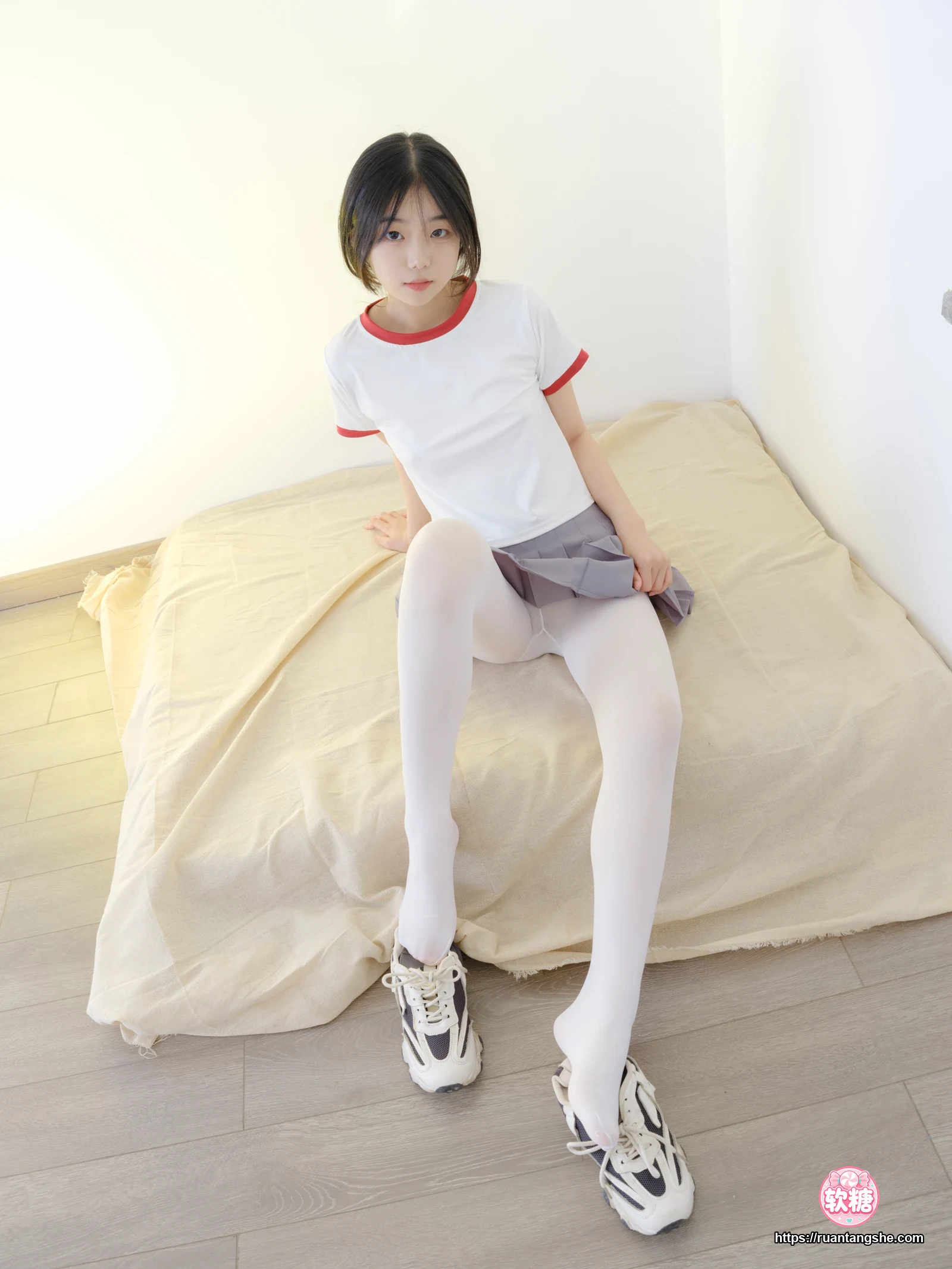 森萝财团 森萝财团 小樱-03E 4K 白体操服短裙