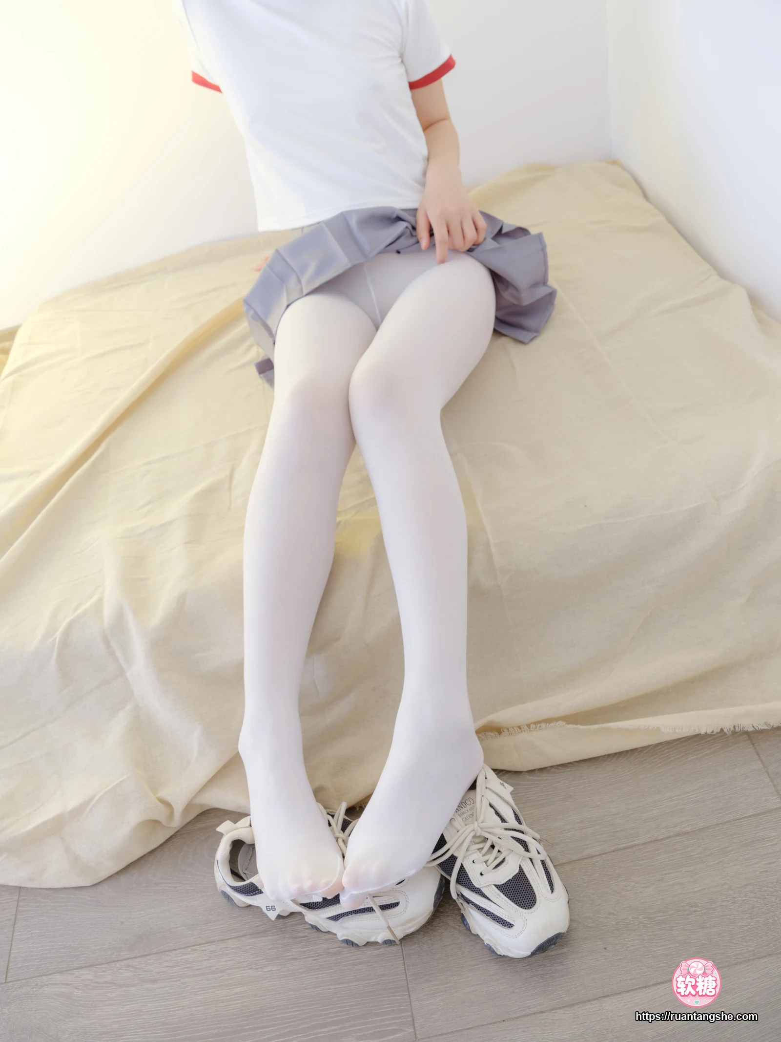森萝财团 森萝财团 小樱-03E 4K 白体操服短裙