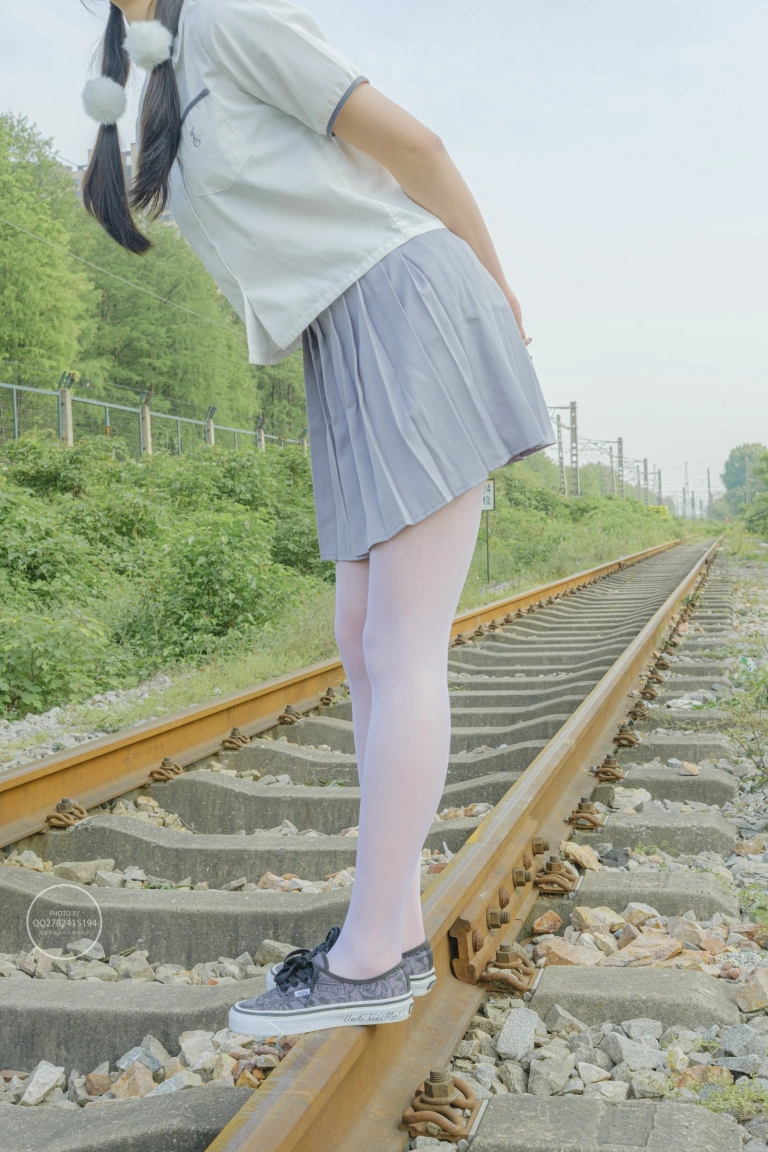 森萝财团《有料-38》写真图集 60P｜在线预览与图包下载