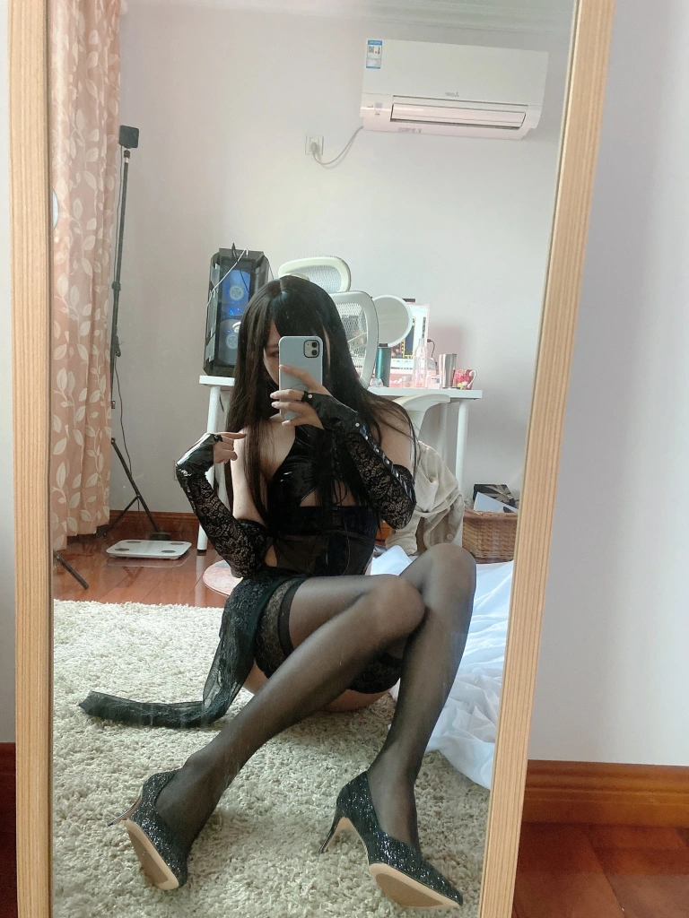 51酱《靡烟》写真图集 35P｜在线预览与图包下载