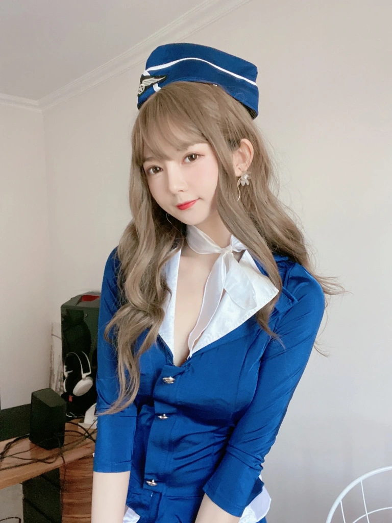 51酱《蓝色制服装》写真图集 35P+3V｜在线预览与图包下载
