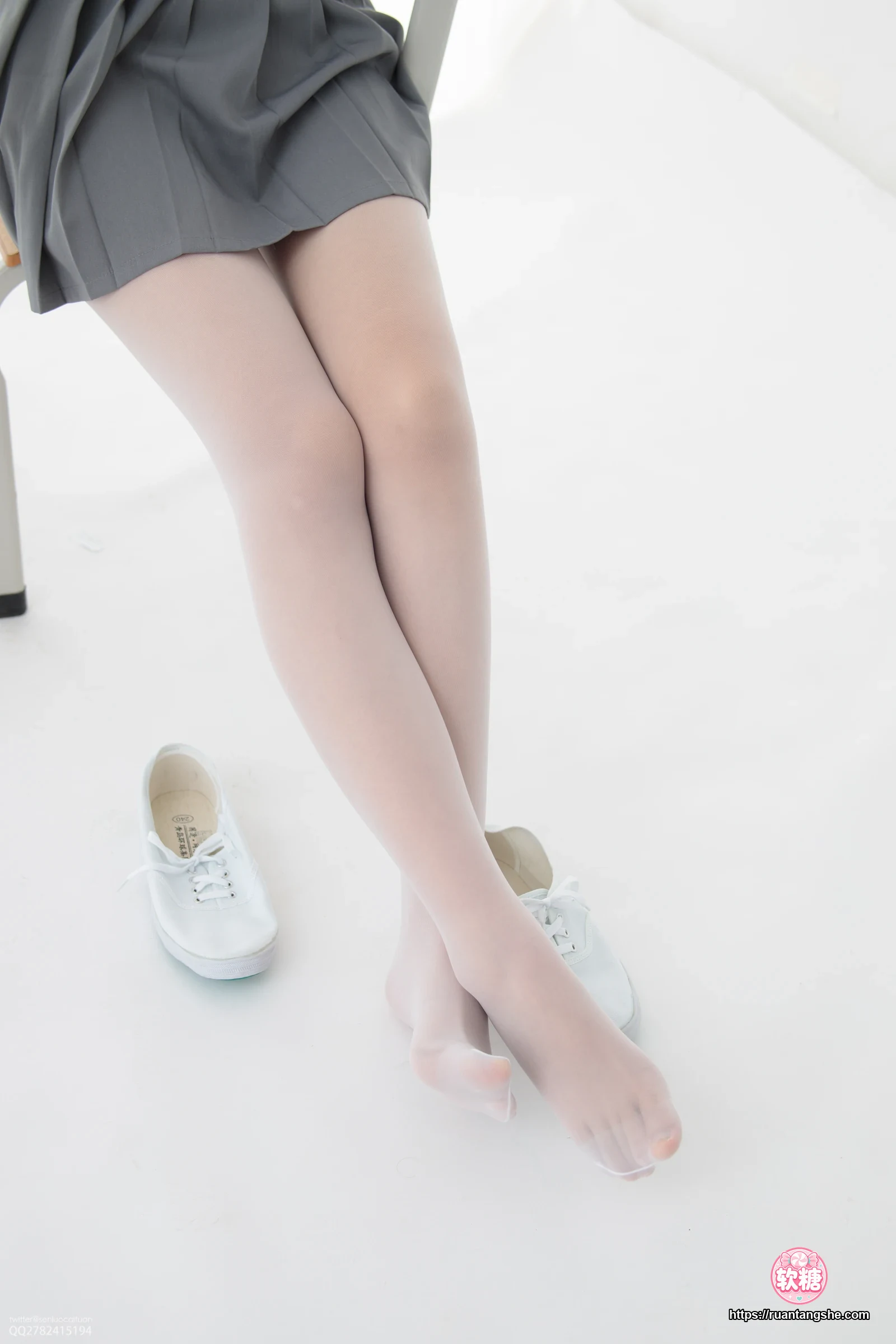 森萝财团 JKFUN-048 《白丝网鞋合辑》 13D白丝 默陌+芝士 芝士
