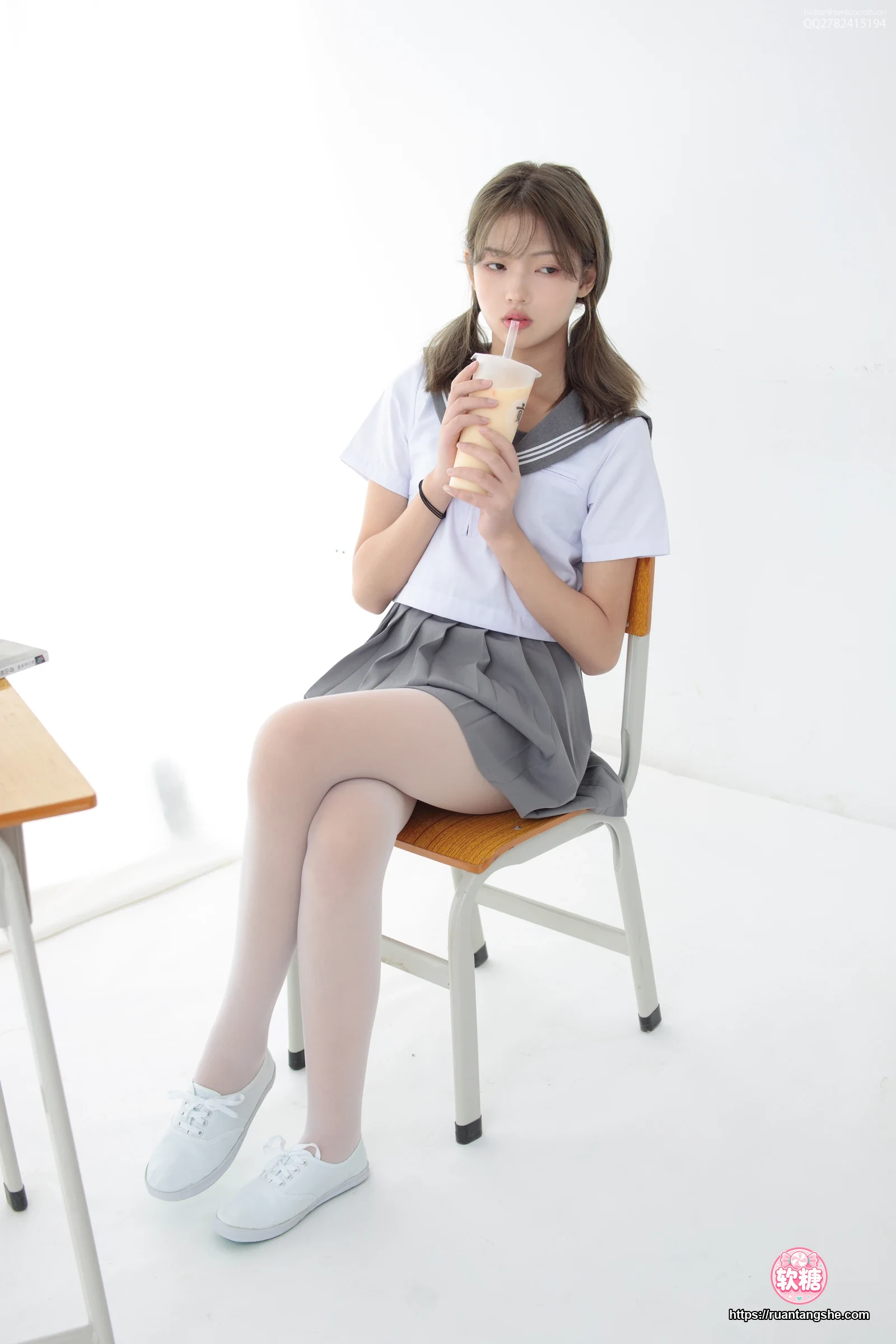 森萝财团 JKFUN-048 《白丝网鞋合辑》 13D白丝 默陌+芝士 芝士