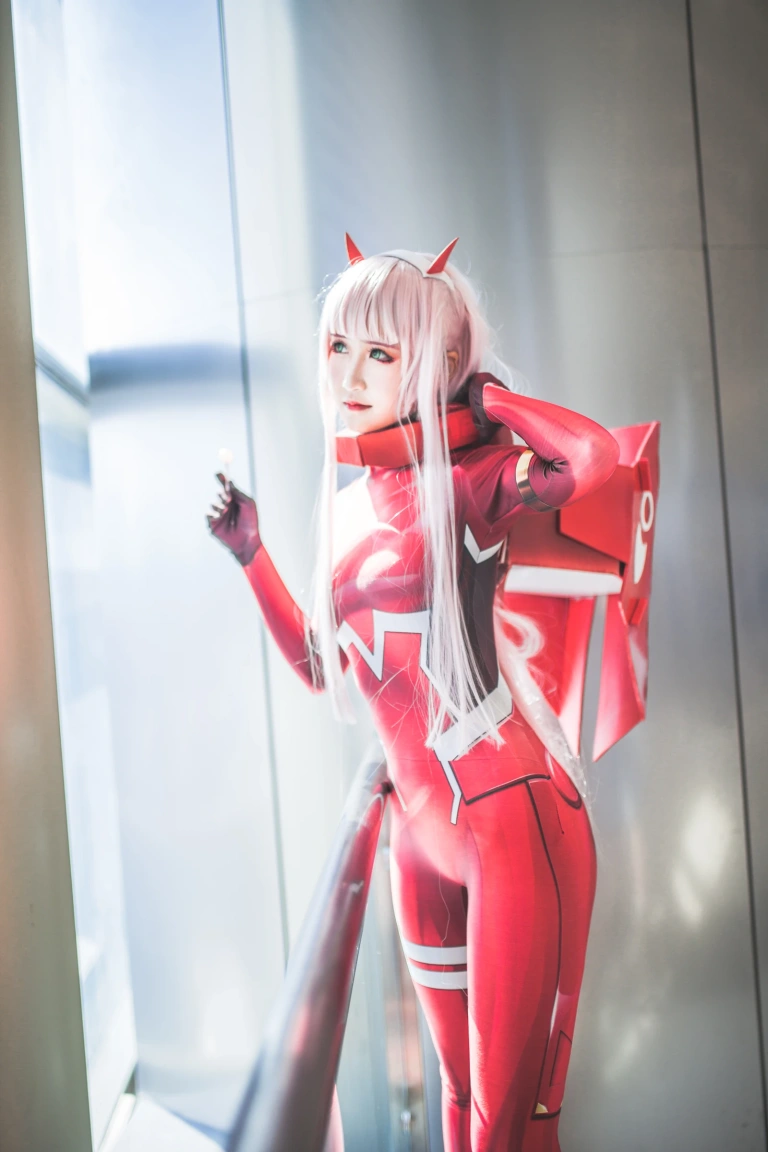 三度_69《DARLING in the FRANXX》写真图集 16P｜在线预览与图包下载
