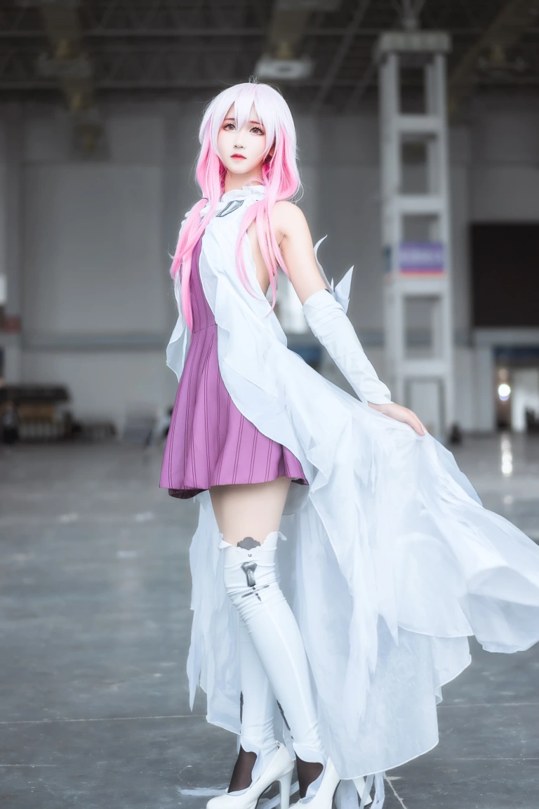三度_69《EGOIST》写真图集 8P｜在线预览与图包下载