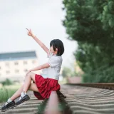 三度_69《JK红裙》写真图集 11P｜在线预览与图包下载
