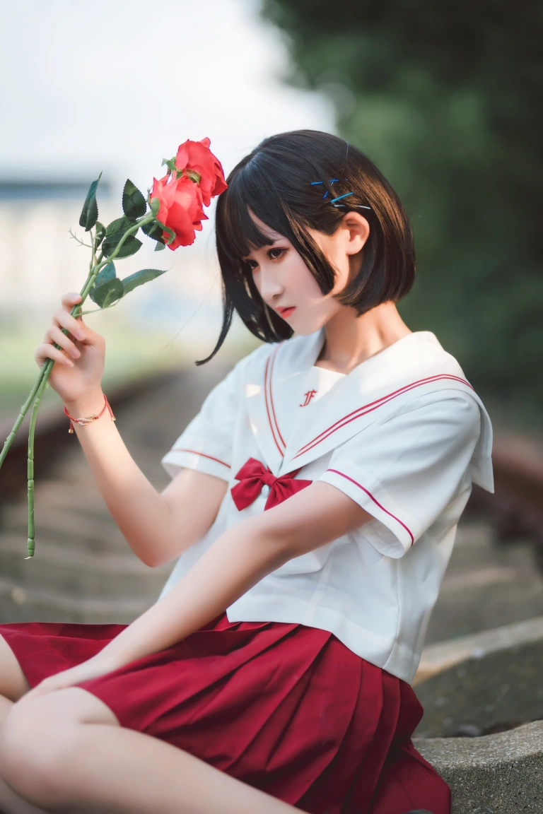 三度_69《JK红裙》写真图集 11P｜在线预览与图包下载
