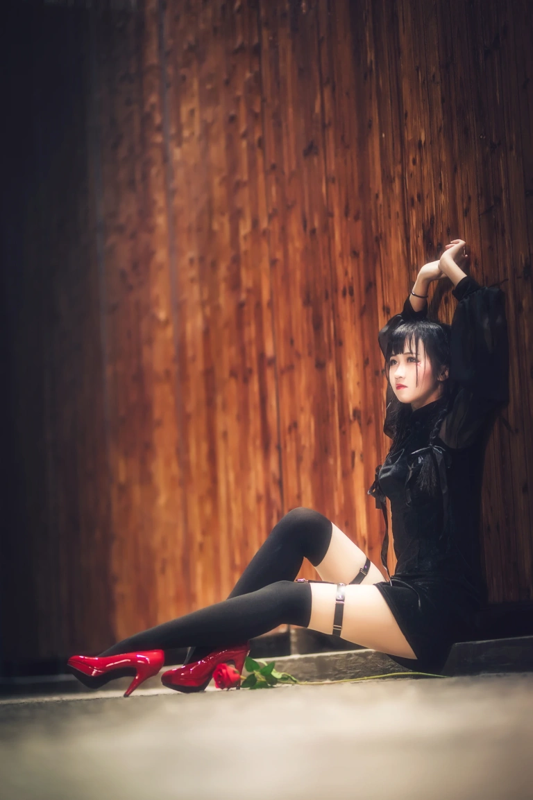 三度_69《玫瑰旗袍》写真图集 13P｜在线预览与图包下载