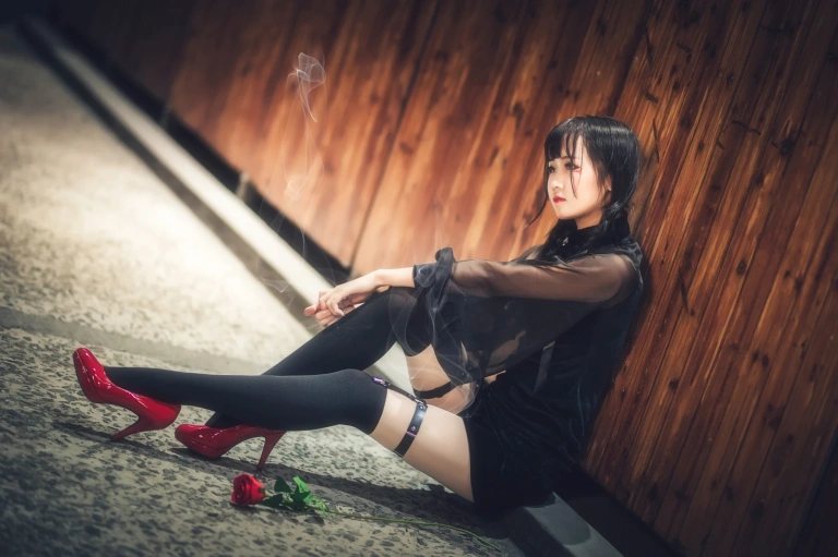 三度_69《玫瑰旗袍》写真图集 13P｜在线预览与图包下载