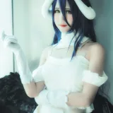 三度_69《雅儿贝德》写真图集 9P｜在线预览与图包下载