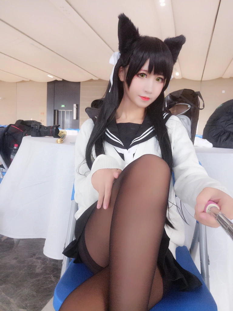 三度_69《碧蓝航线》写真图集 34P｜在线预览与图包下载