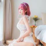 三度_69《雏菊围裙》写真图集 47P｜在线预览与图包下载