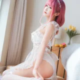 三度_69《雏菊围裙》写真图集 47P｜在线预览与图包下载