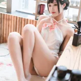 三度_69《肚兜》写真图集 32P｜在线预览与图包下载