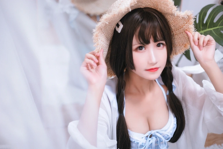 三度_69《房间里的夏天》写真图集 42P｜在线预览与图包下载