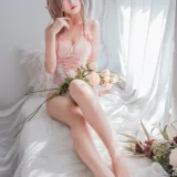三度_69《精灵紧身衣》写真图集 31P+5V｜在线预览与图包下载
