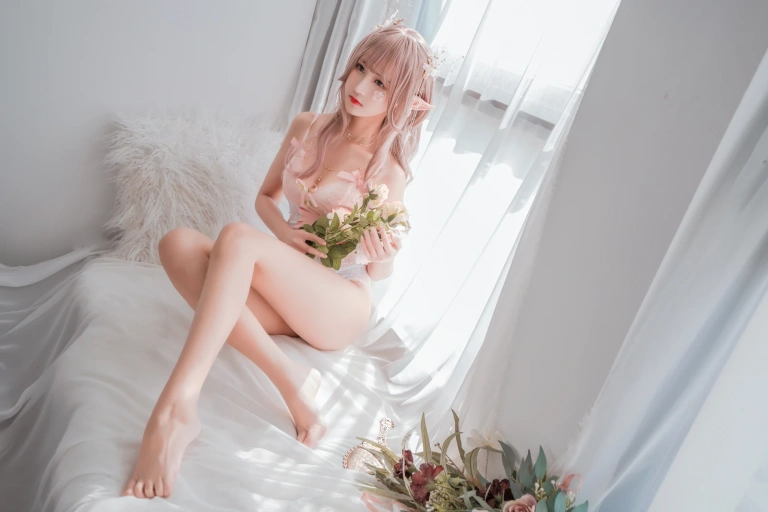 三度_69《精灵紧身衣》写真图集 31P+5V｜在线预览与图包下载