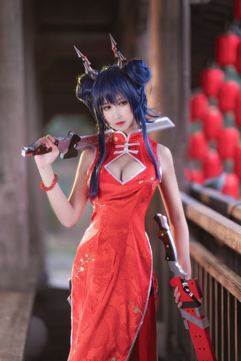 三度_69《明日方舟 陈》写真图集 12P｜在线预览与图包下载