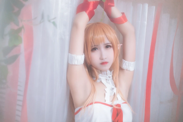 三度_69《亚斯娜》写真图集 40P｜在线预览与图包下载