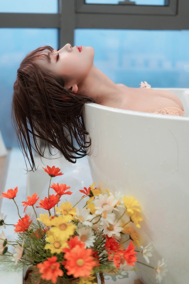 三度_69《浴缸蓝睡裙》写真图集 20P｜在线预览与图包下载