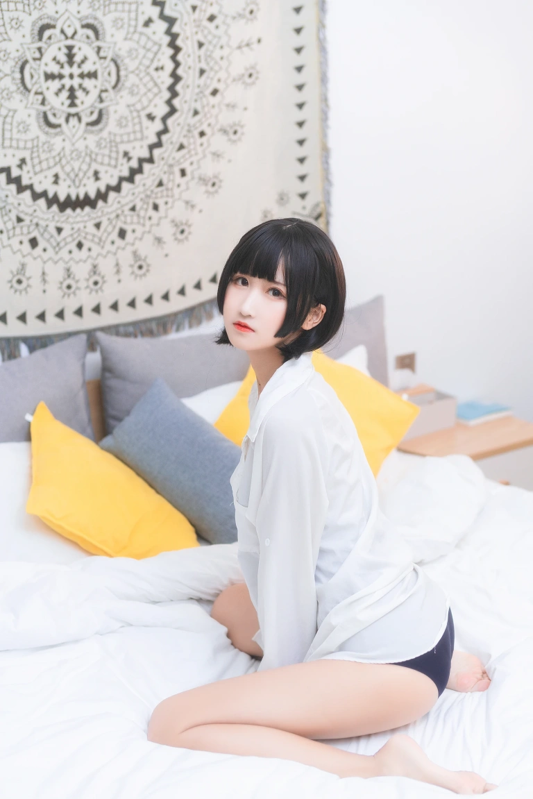 三度_69《衬衫日常》写真图集 22P｜在线预览与图包下载