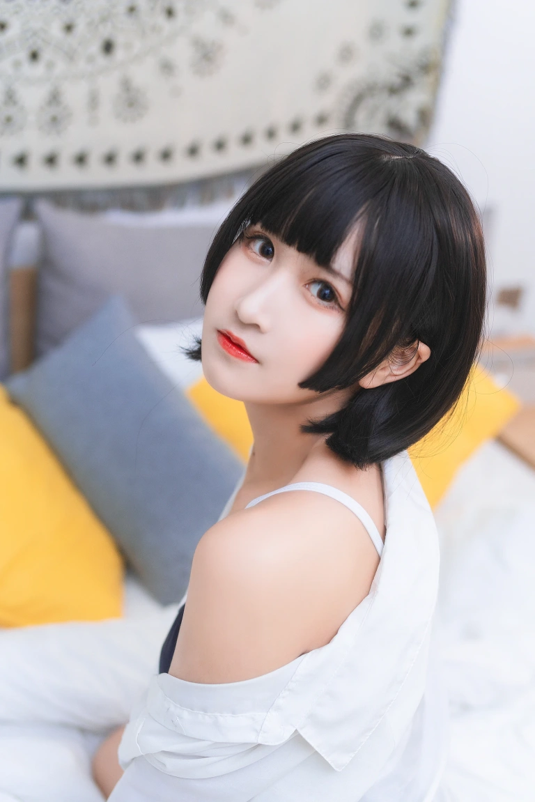 三度_69《衬衫日常》写真图集 22P｜在线预览与图包下载