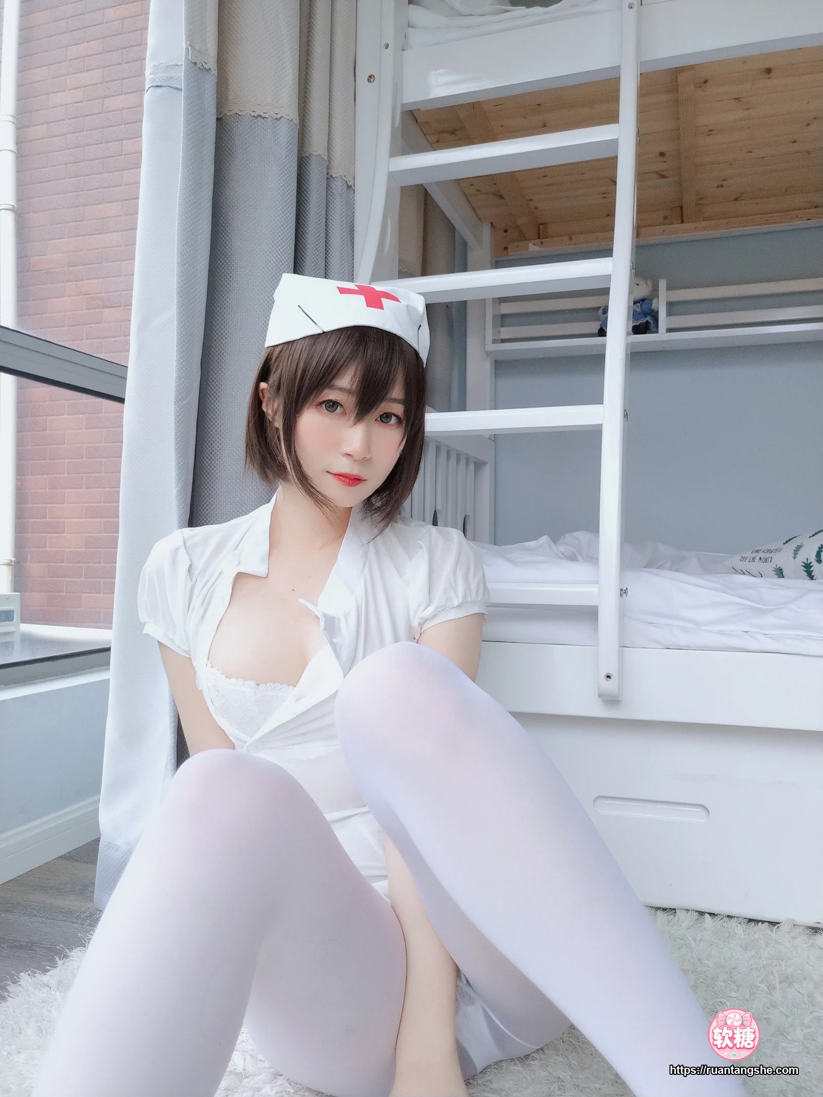 白银81 白银81 NO.002 - 白丝小护士