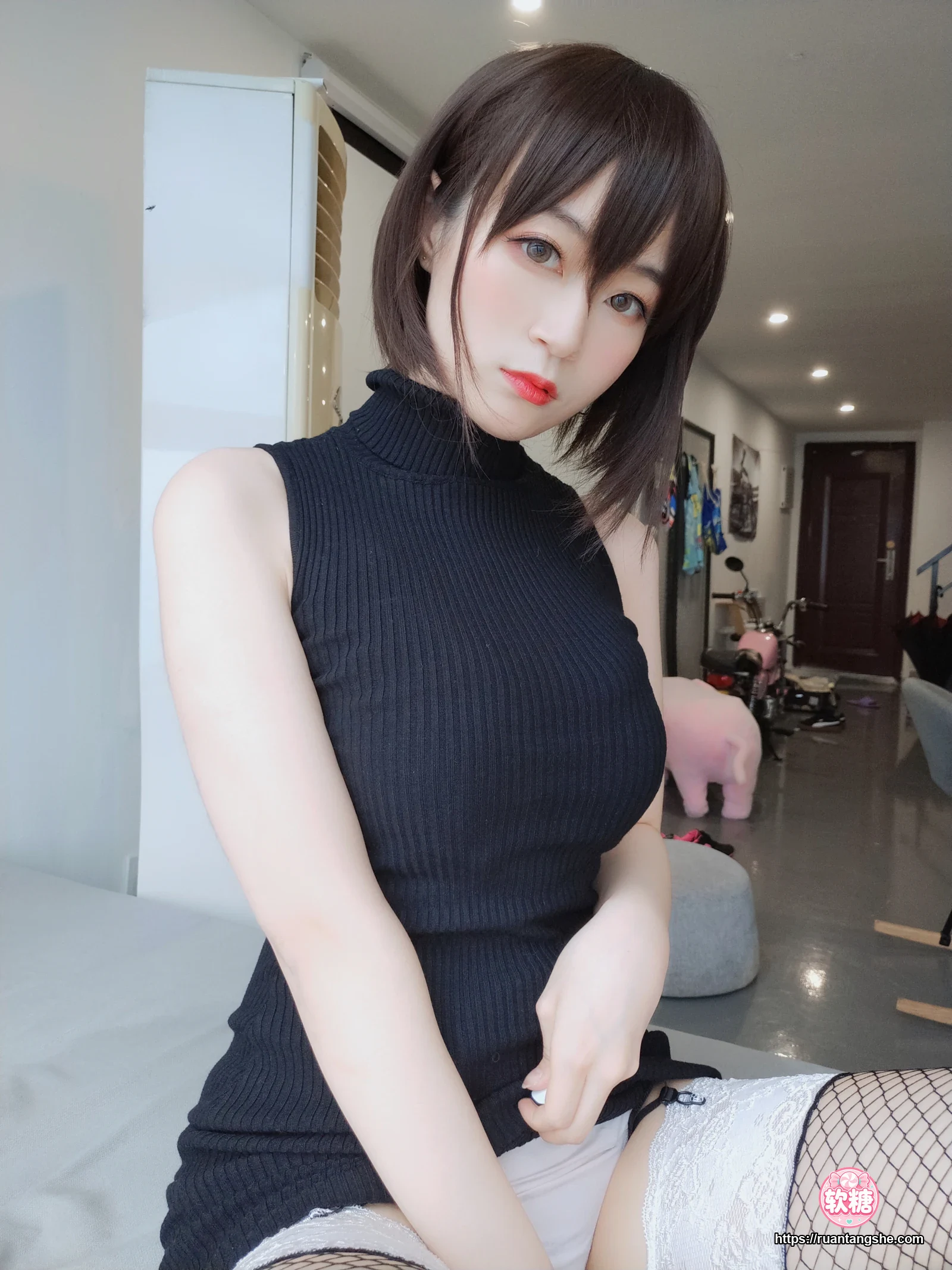 白银81 白银81 NO.009 - 黑色包臀裙