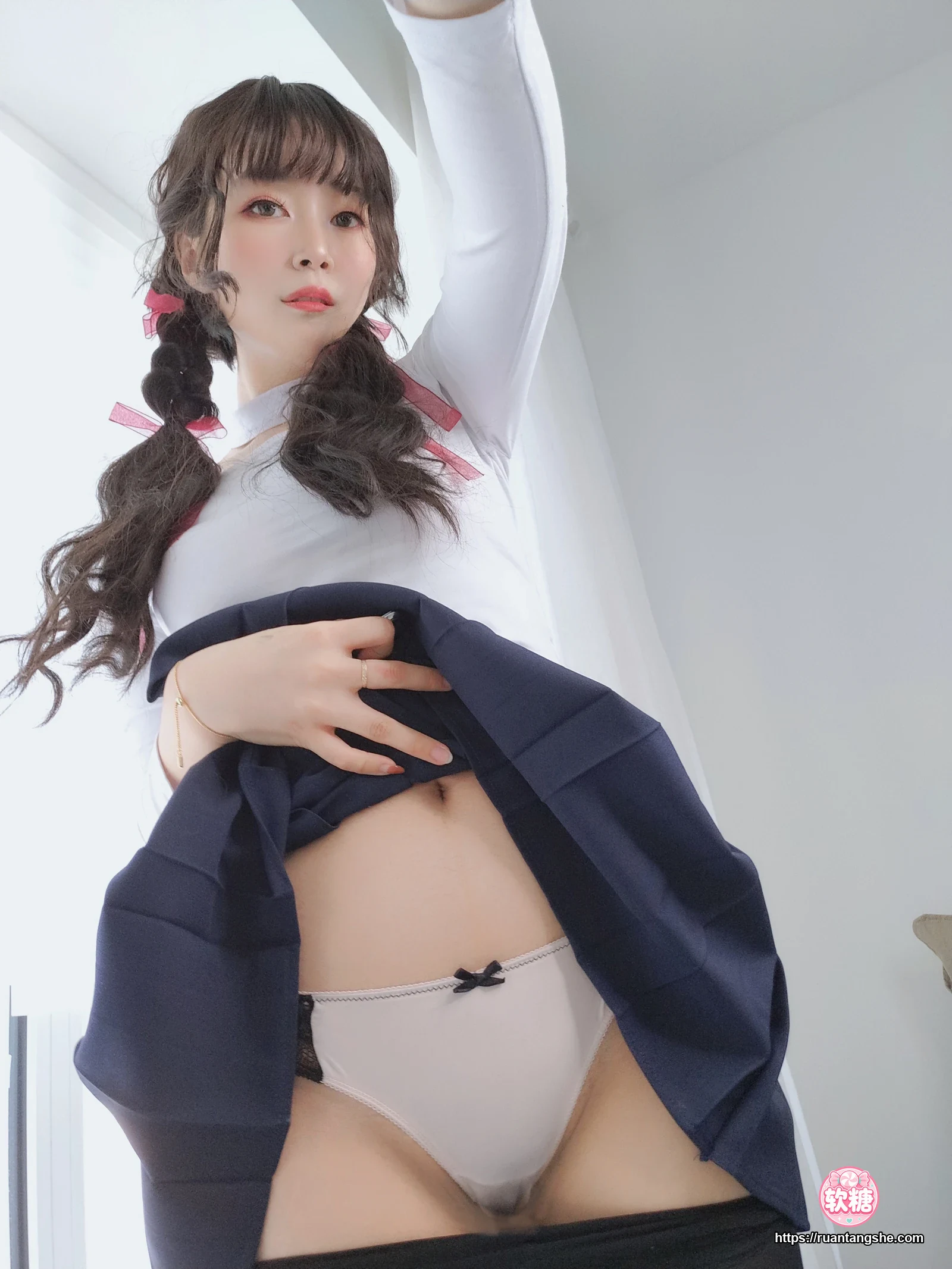 白银81 白银81 NO.011 - 邻家大姐姐的黑丝2 DLC