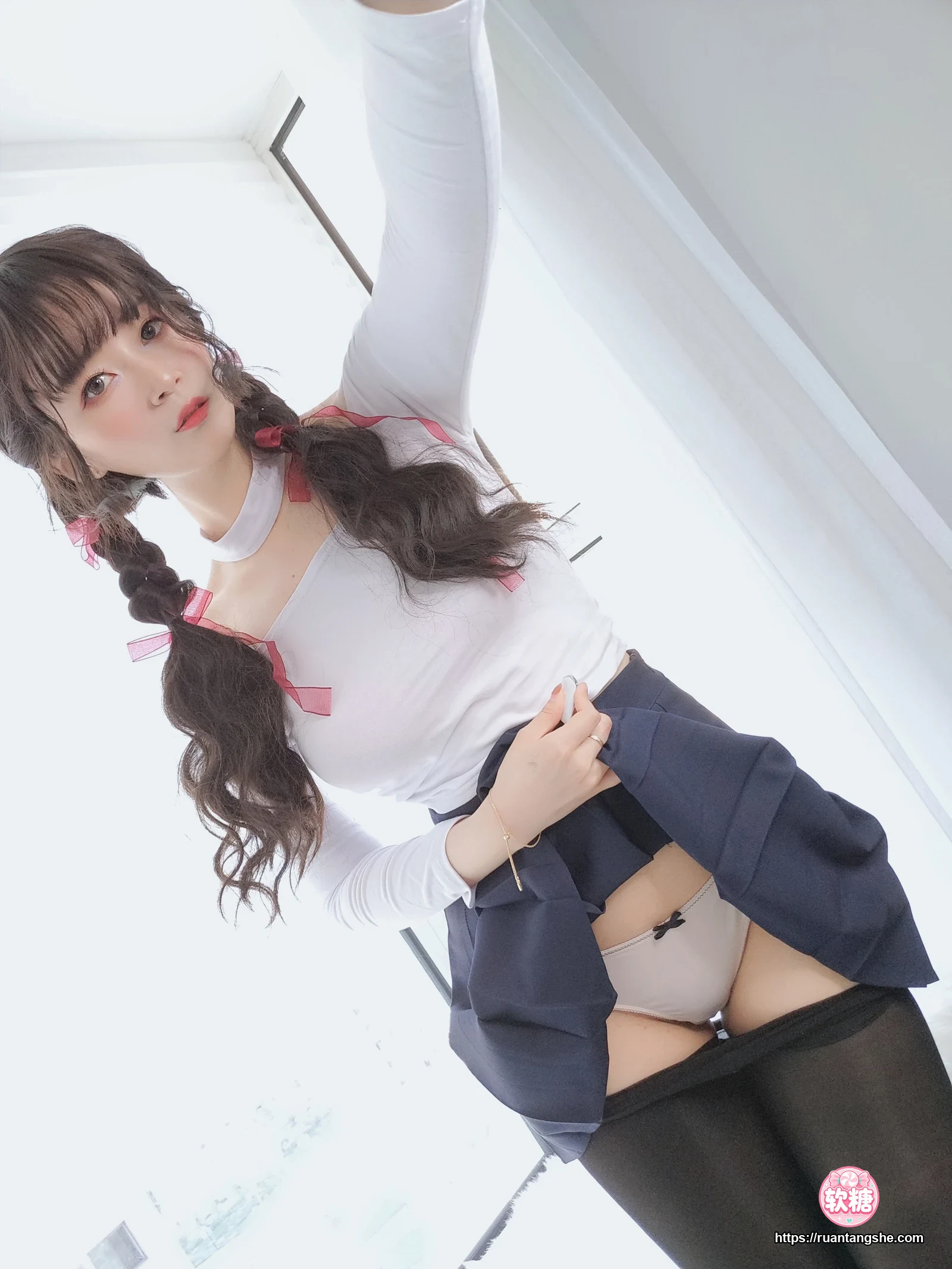 白银81 白银81 NO.011 - 邻家大姐姐的黑丝2 DLC