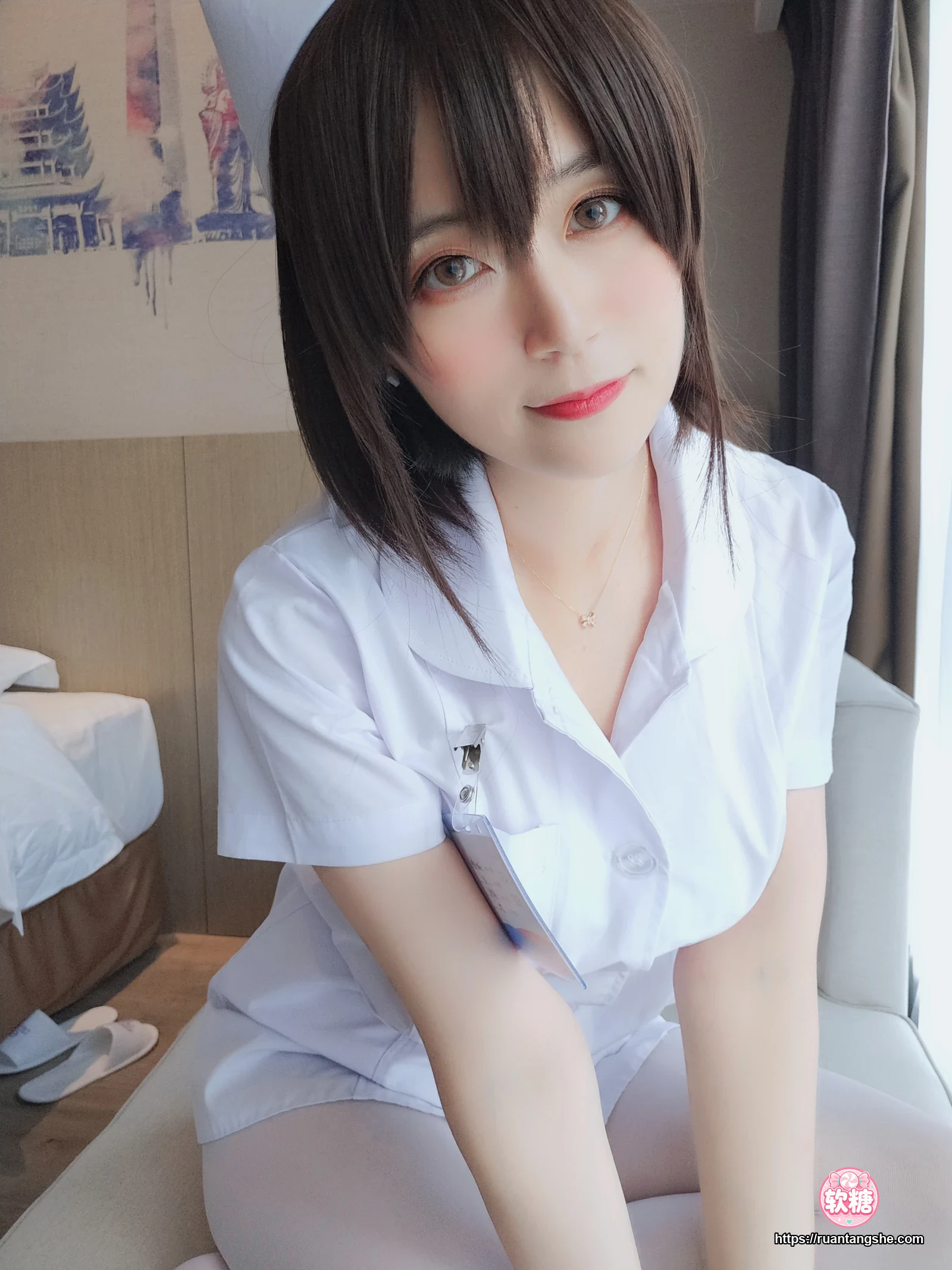 白银81 白银81 NO.017 - 短发小护士
