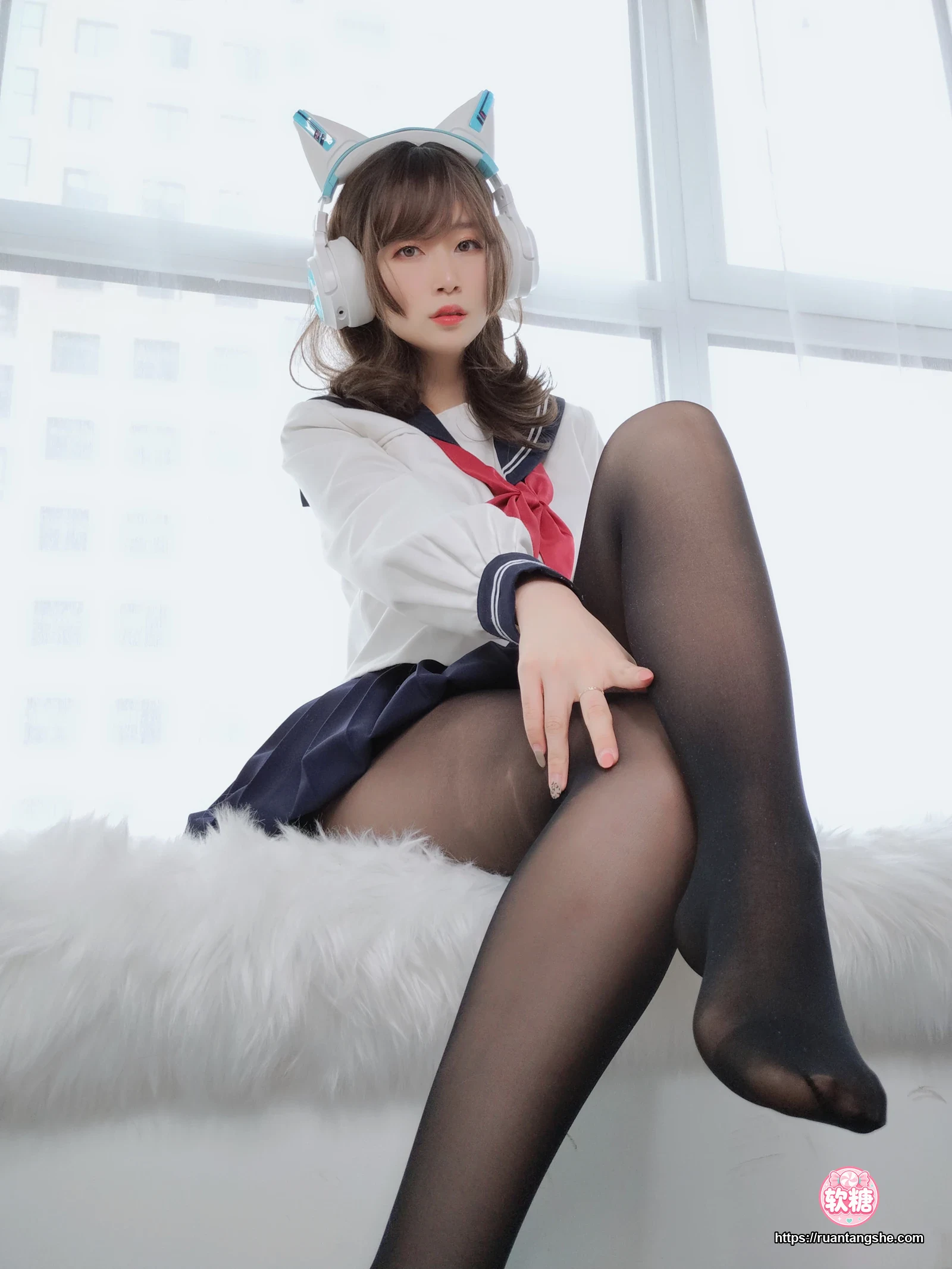 白银81 白银81 NO.019 - 黑丝学妹