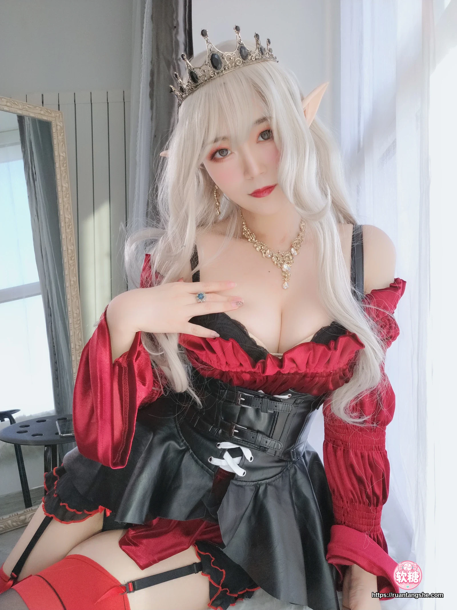 白银81 白银81 NO.020 - 皇家吸血鬼