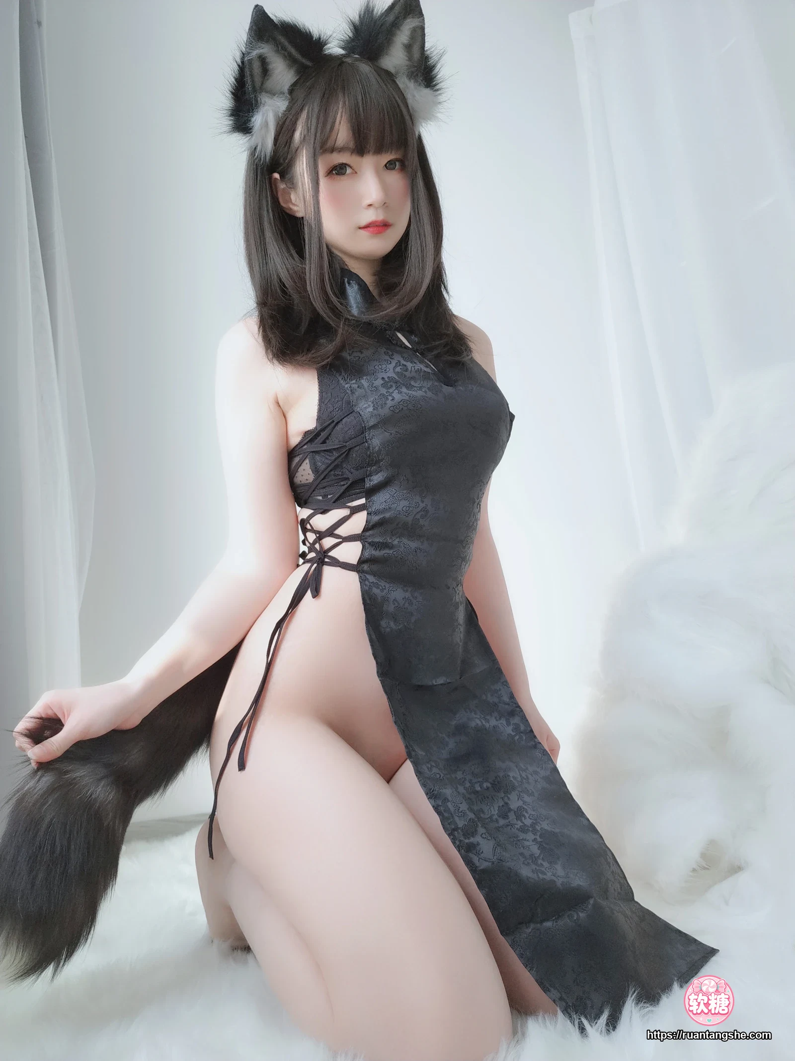 白银81 白银81 NO.027 - 小黑狼