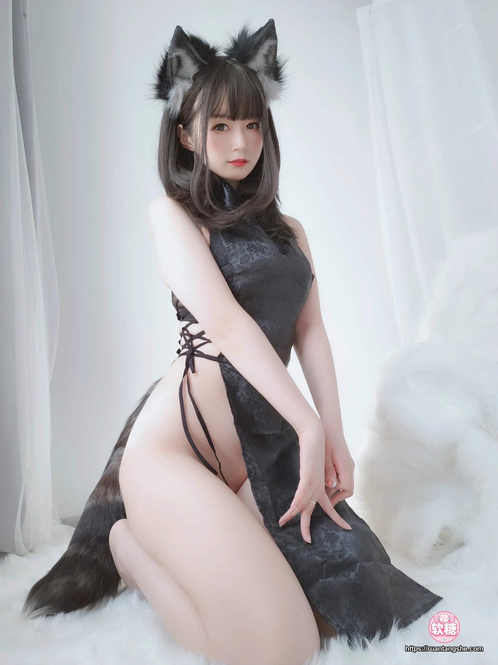 白银81 白银81 NO.027 - 小黑狼