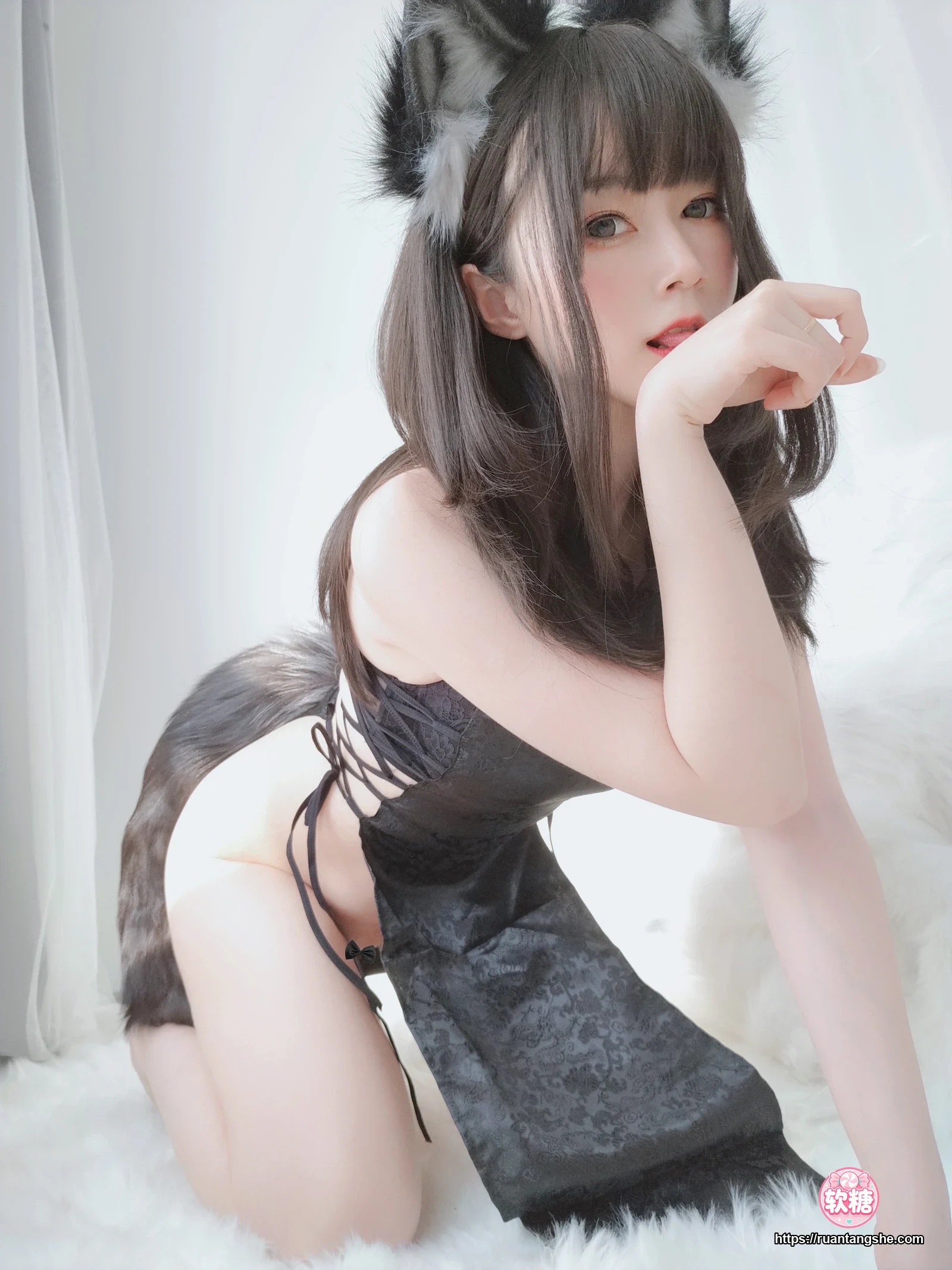 白银81 白银81 NO.027 - 小黑狼