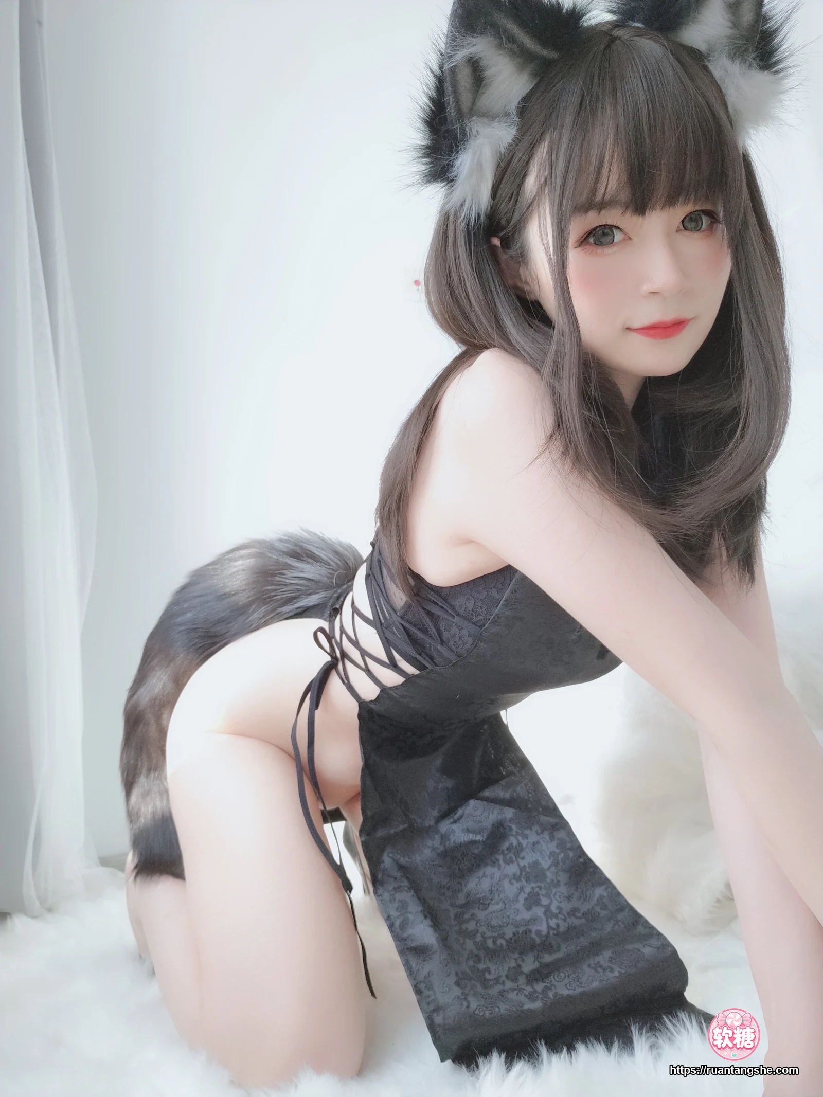 白银81 白银81 NO.027 - 小黑狼