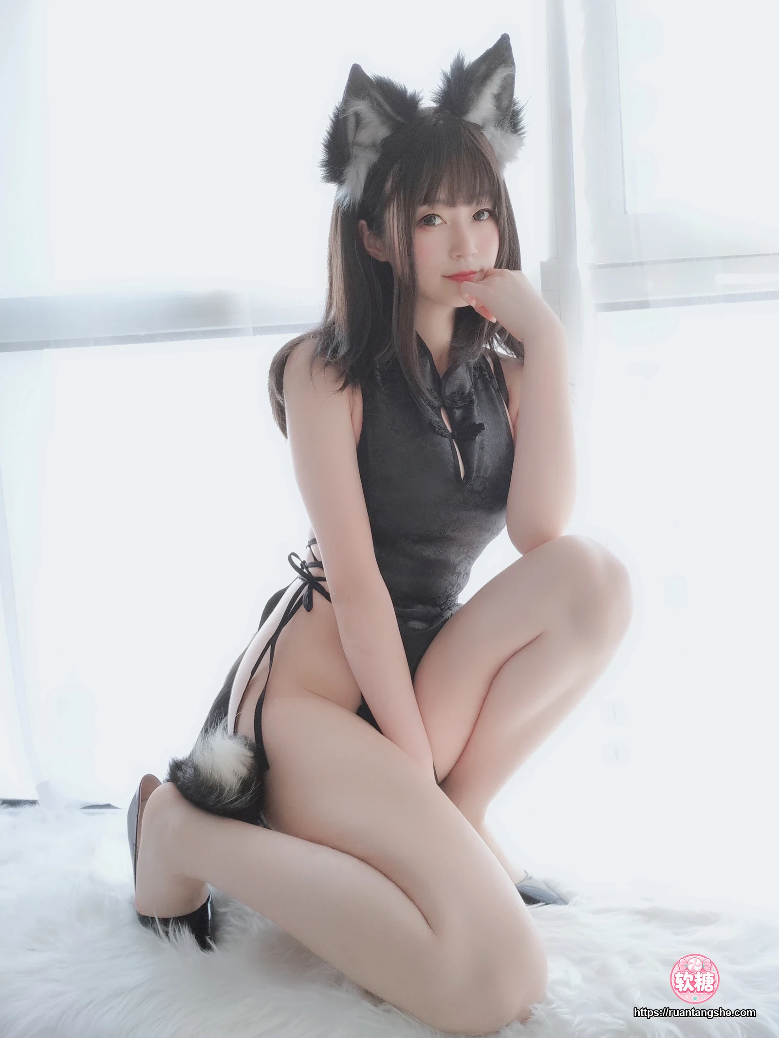 白银81 白银81 NO.027 - 小黑狼