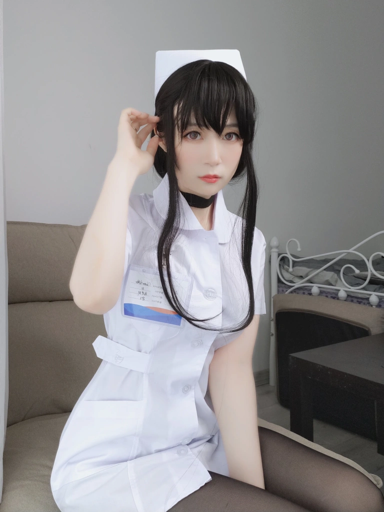 白银81《长发小护士》写真图集 66P+3V｜在线预览与图包下载