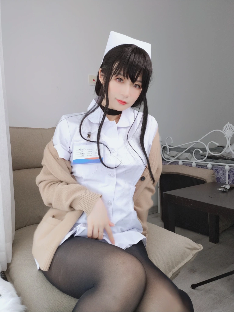 白银81《长发小护士》写真图集 66P+3V｜在线预览与图包下载