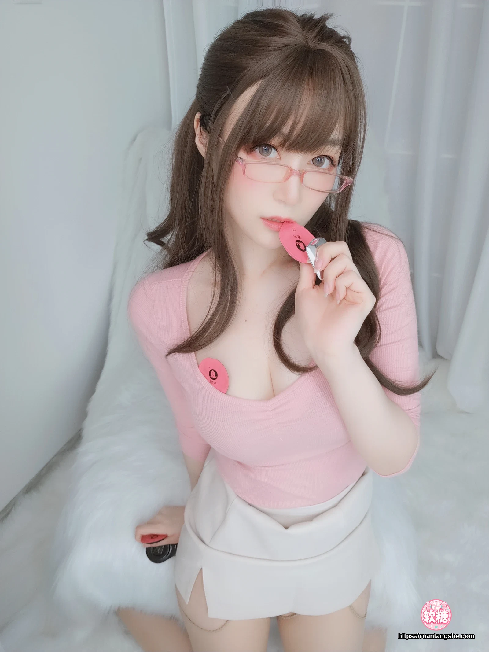 白银81 白银81 NO.031 - 甜美后辈