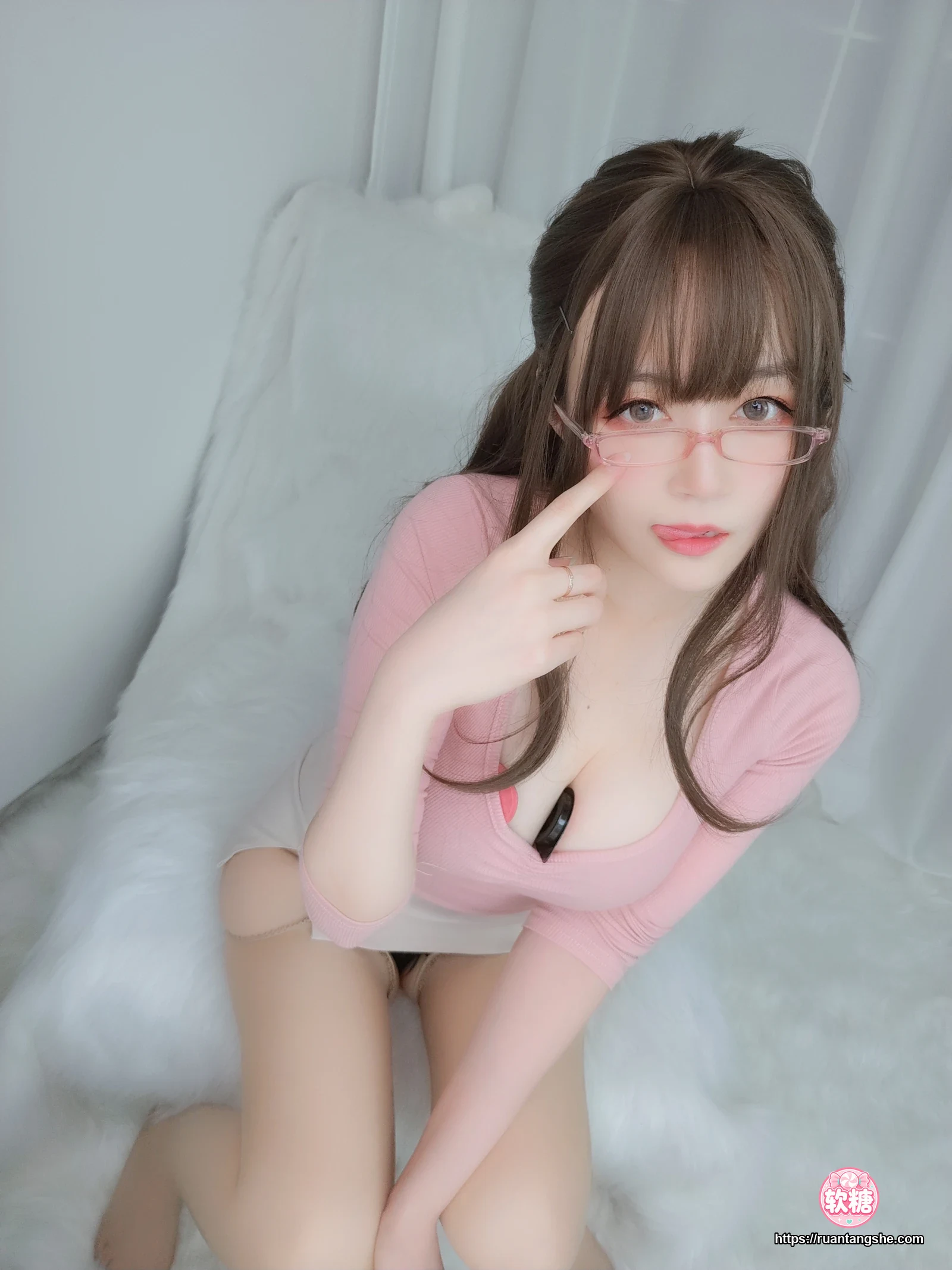 白银81 白银81 NO.031 - 甜美后辈