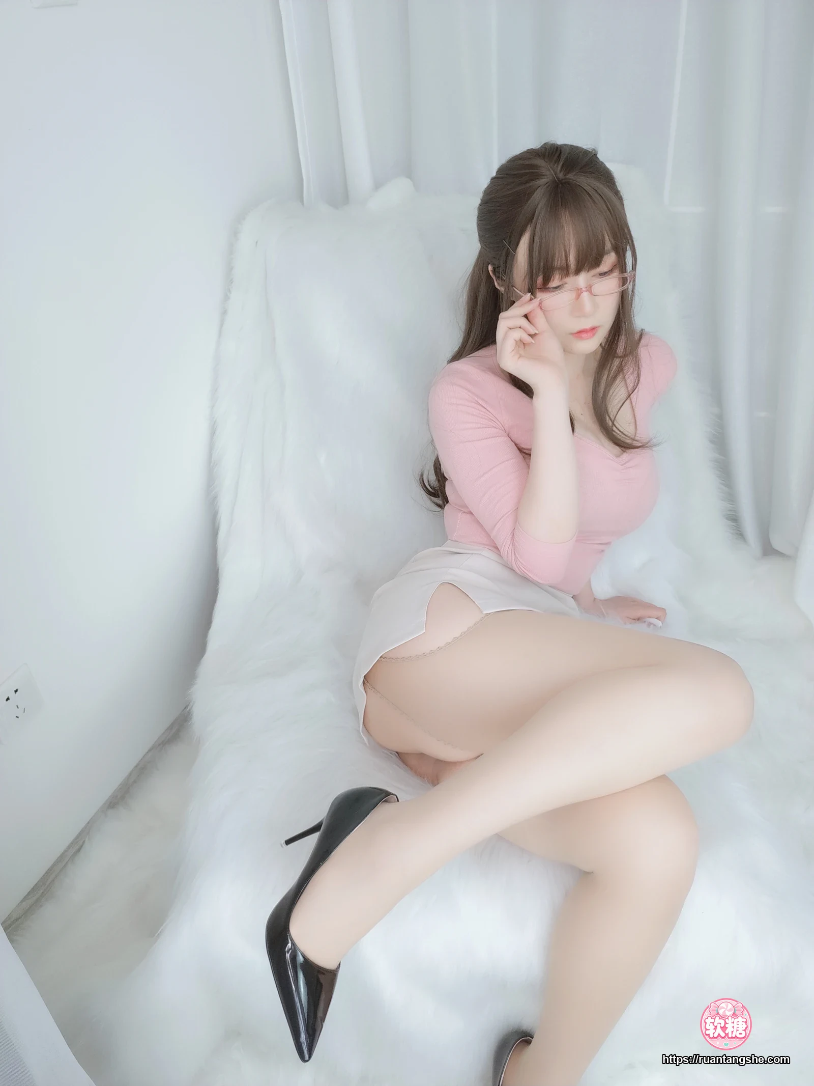 白银81 白银81 NO.031 - 甜美后辈