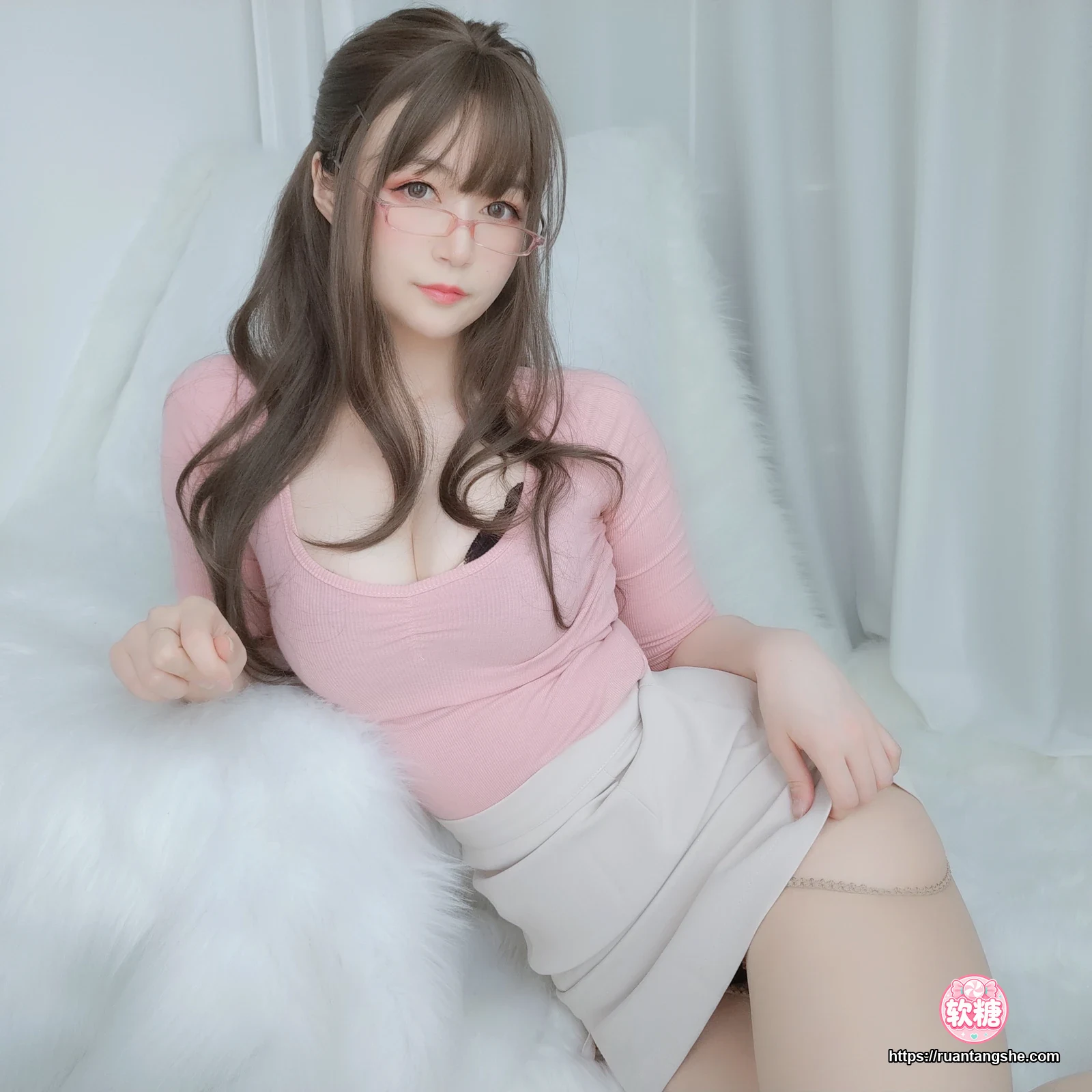 白银81 白银81 NO.031 - 甜美后辈