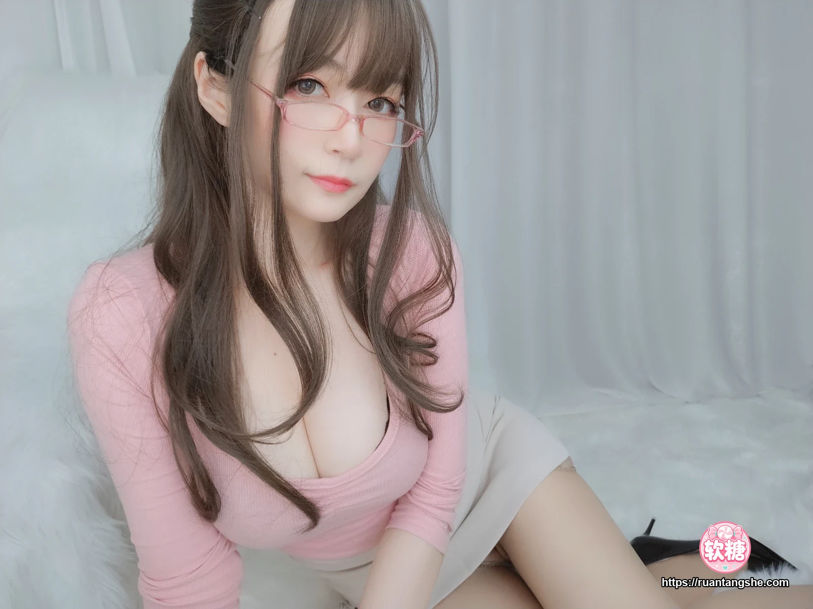 白银81 白银81 NO.031 - 甜美后辈