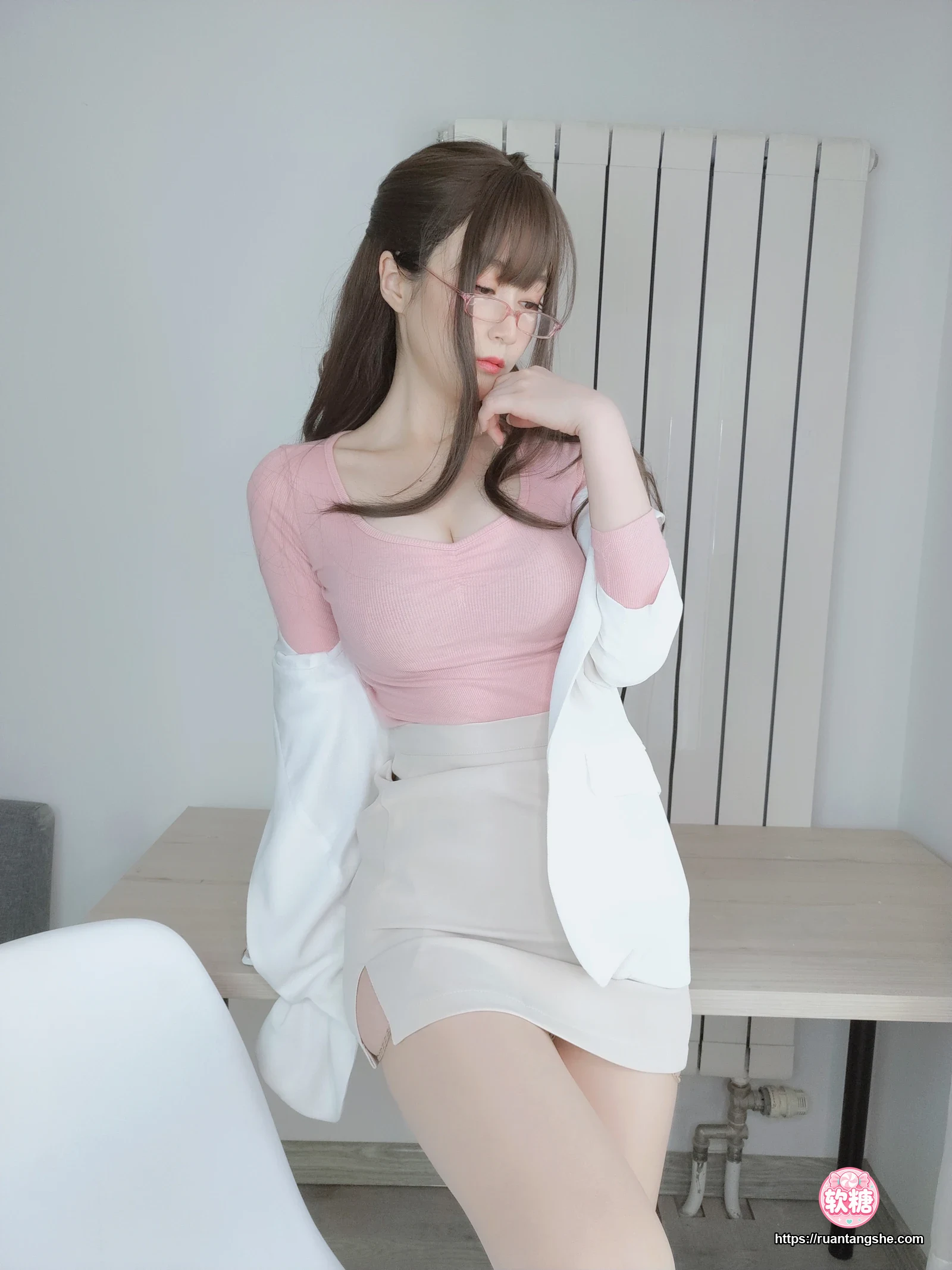 白银81 白银81 NO.031 - 甜美后辈