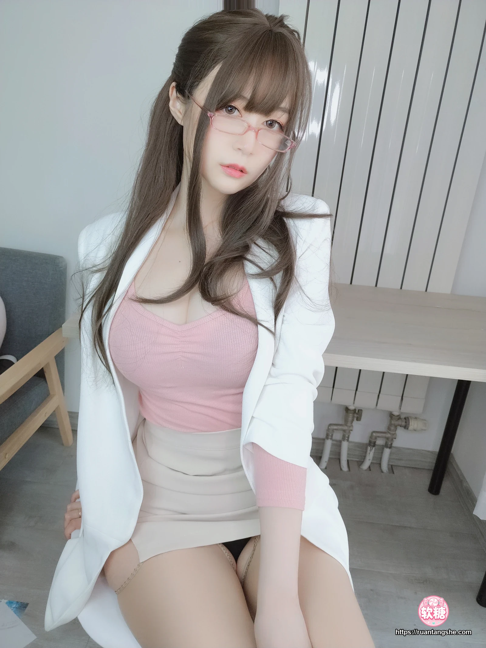白银81 白银81 NO.031 - 甜美后辈